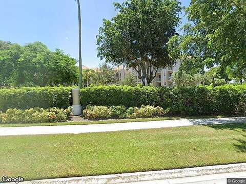 Abbington Cir, Naples, FL 34108