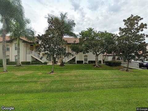 Newport Dr, Naples, FL 34114
