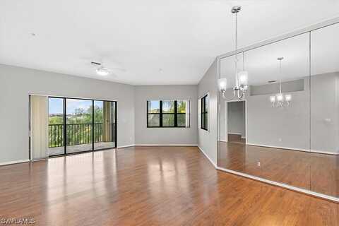 Vintage Cir, Naples, FL 34119