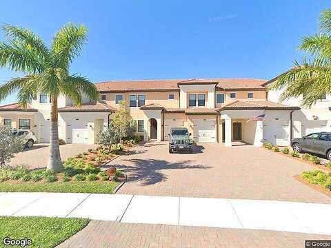 Staggerbush Dr, Venice, FL 34293
