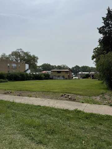 659 E Maple Avenue, Mundelein, IL 60060