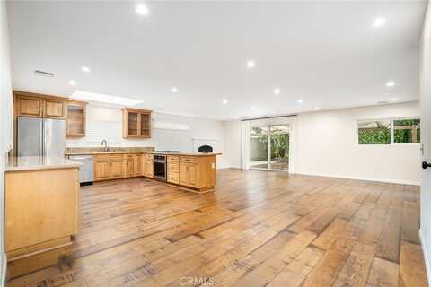 6432 Weber Circle, Huntington Beach, CA 92647
