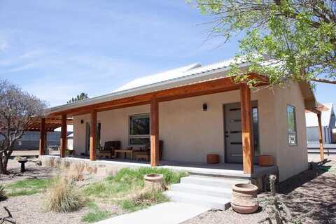 801 N Gonzales St, Marfa, TX 79843