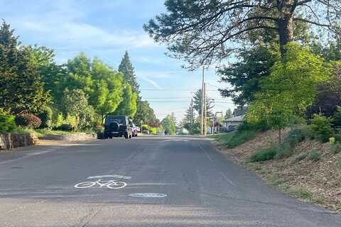 Sacramento, PORTLAND, OR 97220