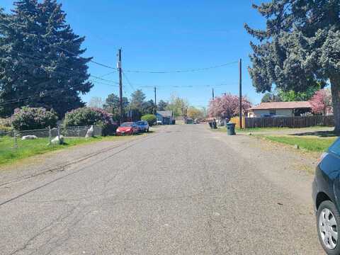 Rainier, GRANDVIEW, WA 98930