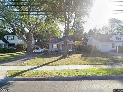 Green, CLEVELAND, OH 44121