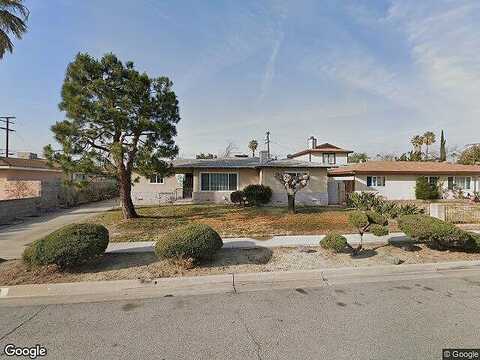 Pine, FONTANA, CA 92335