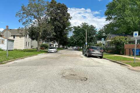 6Th, DAVENPORT, IA 52802