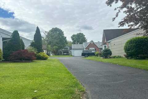Jaffreyton Close, FREEHOLD, NJ 07728
