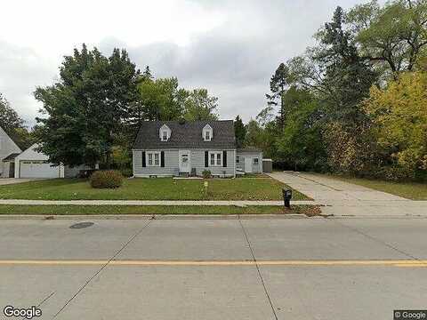 Evergreen, SOUTHFIELD, MI 48075