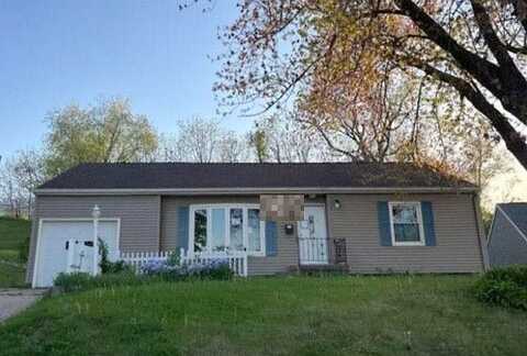 Chandler, CEDAR RAPIDS, IA 52404