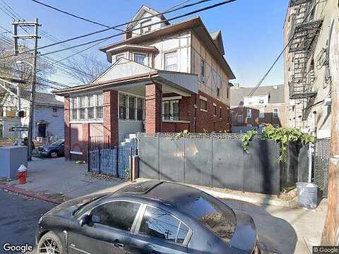 Bergen Ave, JERSEY CITY, NJ 07305