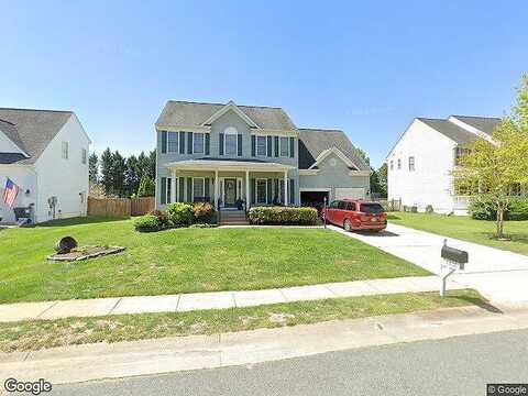 Angela, FREDERICKSBURG, VA 22408
