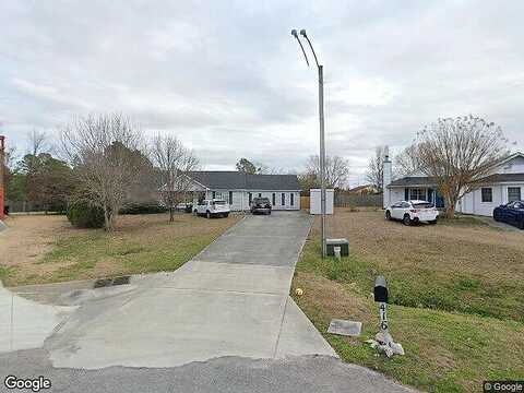 Volant, HUBERT, NC 28539