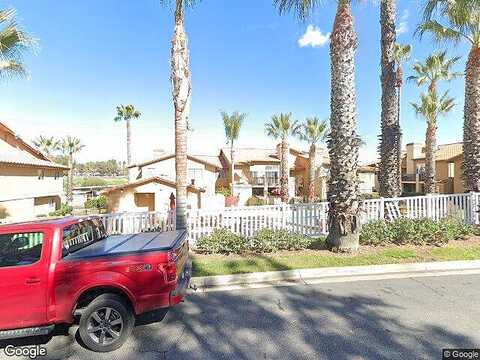 Lyndie, TEMECULA, CA 92591