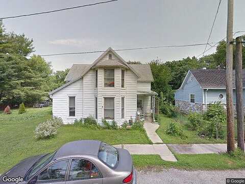 7Th, CHARLESTON, IL 61920