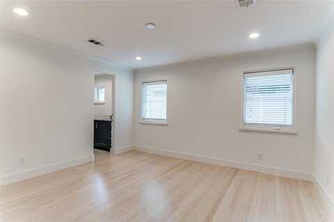 Prestonshire, DALLAS, TX 75225