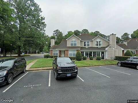 Brassie, NEWPORT NEWS, VA 23602