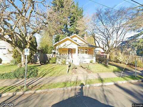 Pine, PORTLAND, OR 97215