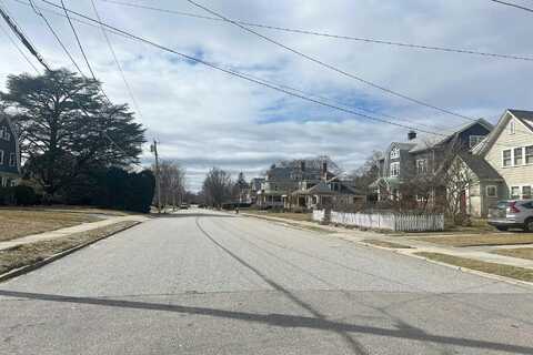 Shaw, CRANSTON, RI 02905