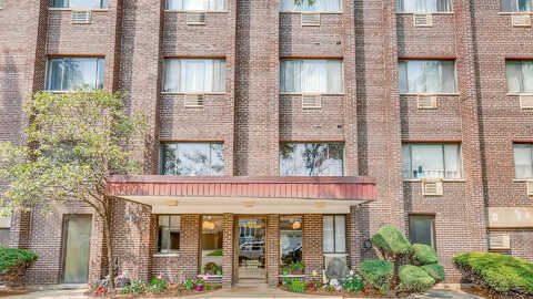 W Wilson Ave Unit 311S, CHICAGO, IL 60656