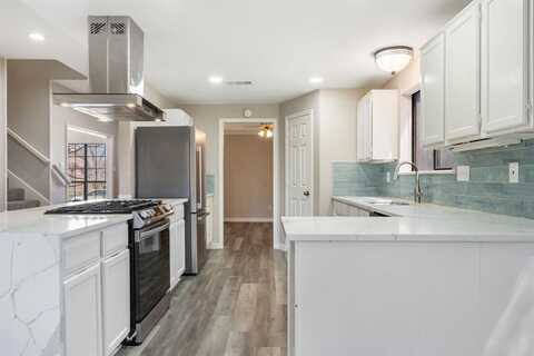 1542 Glenmore Drive, Lewisville, TX 75077