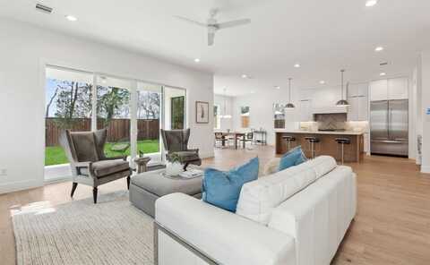 6543 Kenwell Street, Dallas, TX 75209