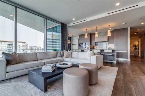3130 N Harwood Street, Dallas, TX 75201