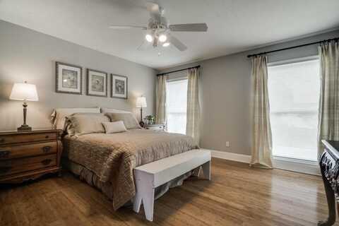 7736 Meadow Road, Dallas, TX 75230