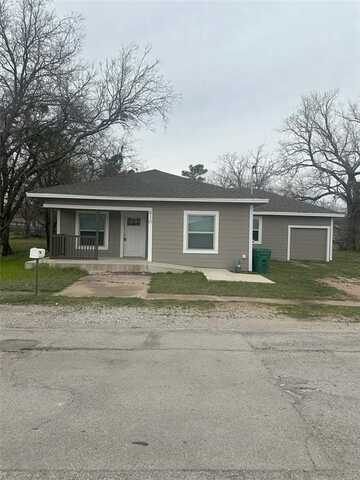610 N Mason Street, Bowie, TX 76230