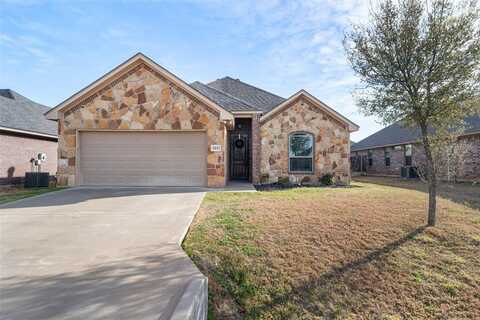 3211 Main Street, Granbury, TX 76049