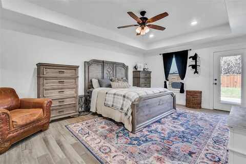 106 W Thomas Street, Leonard, TX 75452