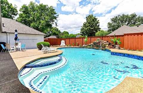5805 KNIGHTSBRIDGE, Dallas, TX 75252