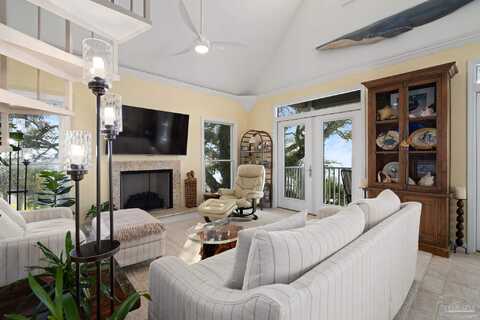 534 E Zaragoza St, Pensacola, FL 32502