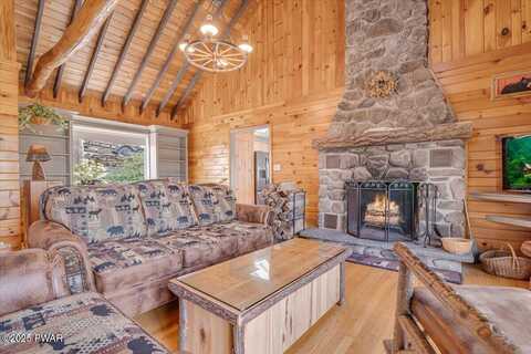 803 Lakeview Place, Lords Valley, PA 18428