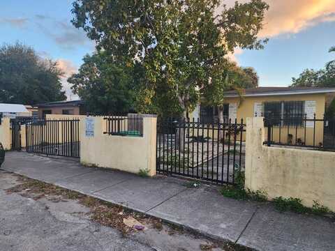 836 NW 101st St, Miami, FL 33150