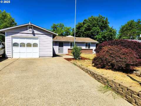 4285 CORONADO DR, Roseburg, OR 97471