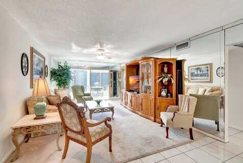 2901 Victoria Circle, Coconut Creek, FL 33066