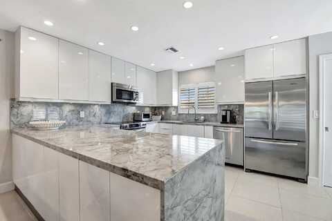 15822 Loch Maree Lane, Delray Beach, FL 33446