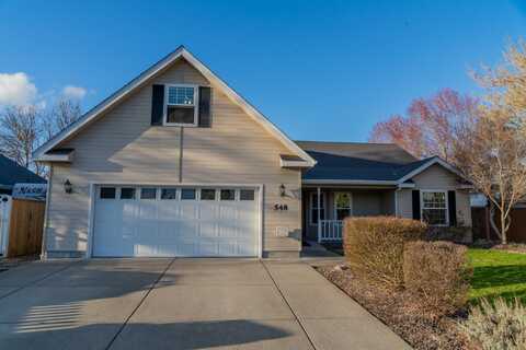 548 Blue Heron Drive, Central Point, OR 97502