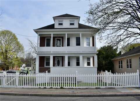 88 Maple Avenue, Barrington, RI 02806