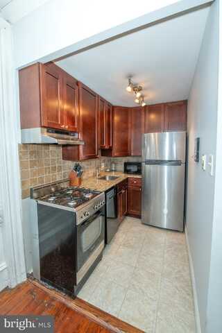 1629 GREEN STREET, PHILADELPHIA, PA 19130