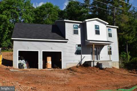 245 HANOVER STREET, GLEN ROCK, PA 17327