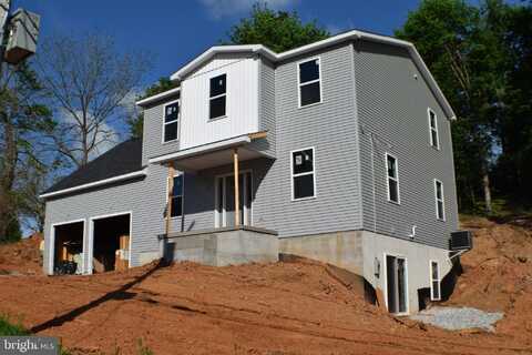 245 HANOVER STREET, GLEN ROCK, PA 17327
