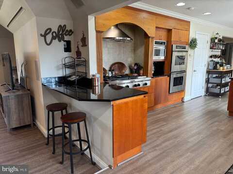 6 MOYLE DRIVE, FAYETTEVILLE, PA 17222