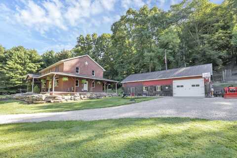 9565 Rainrock Road NE, Newark, OH 43055