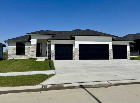 5432 N 213th Avenue, Elkhorn, NE 68022