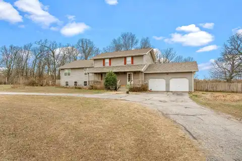 2379 Farm Road 1090, Monett, MO 65708