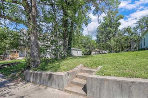 506 Kiowa Street, Leavenworth, KS 66048