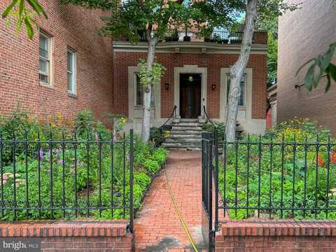 16 W READ ST, BALTIMORE, MD 21201